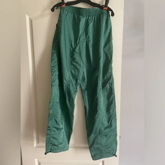 Wild Fable Green Women's High-Rise
Toggle Parachute Pants S - Picture 5 of 7